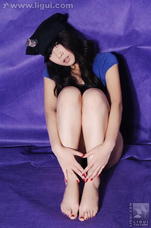 2009.08.03 第一天上班的漂亮女警官 - Ligui丽柜